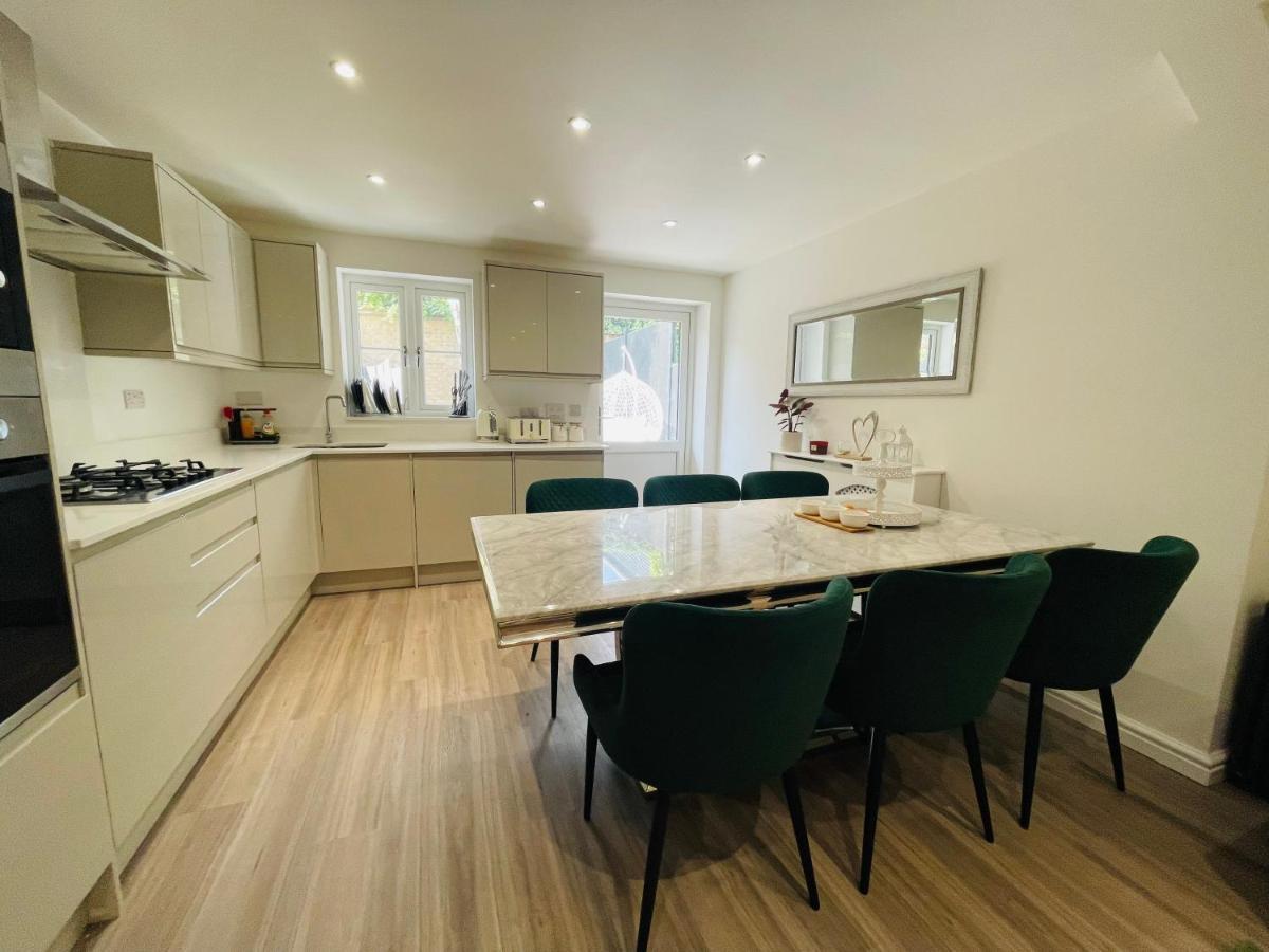 Riverside Premium En Suite Double Room E14 London Bagian luar foto