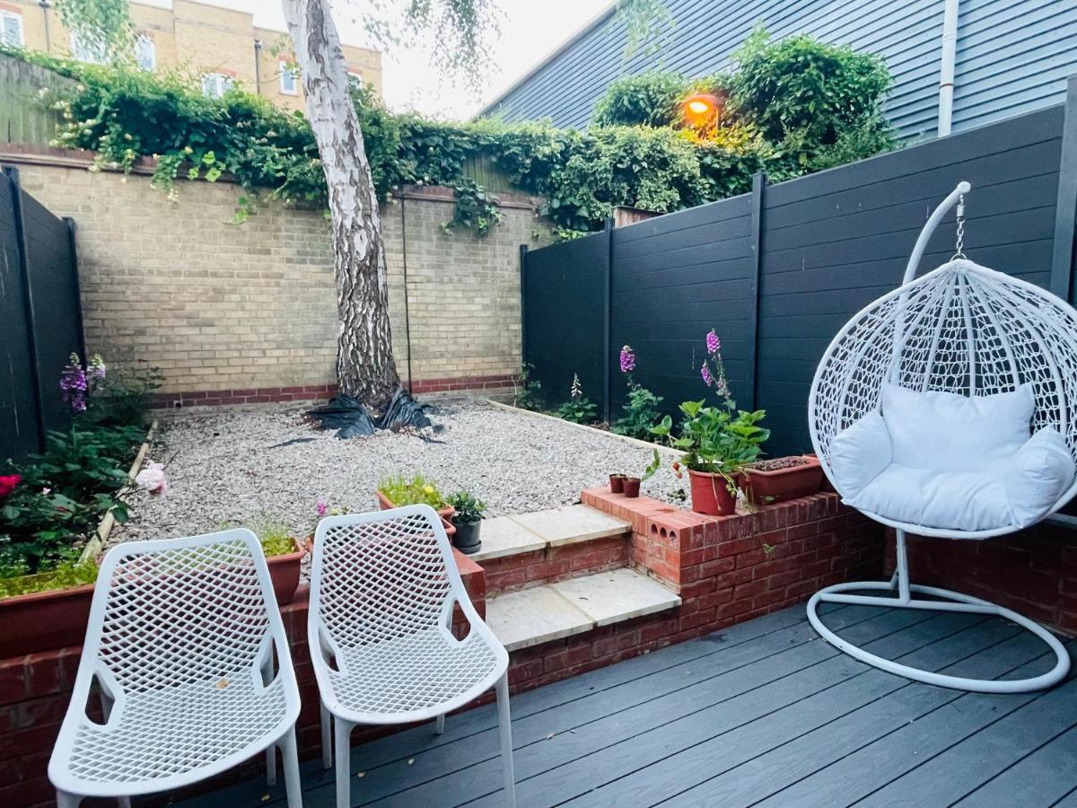 Riverside Premium En Suite Double Room E14 London Bagian luar foto